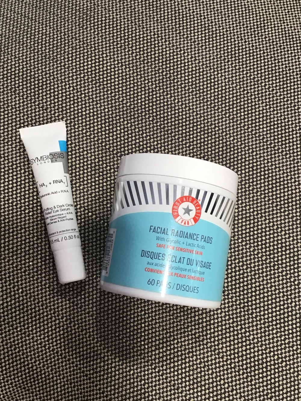 First Aid Beauty Facial Pads with Symbiosis London De-Puffing Eye Serum